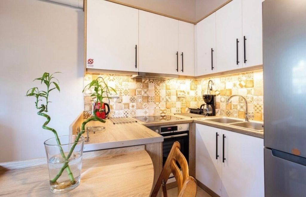 Fridge microwave oven coffeetea maker - Grande Luxury Villa Kalamata - 3